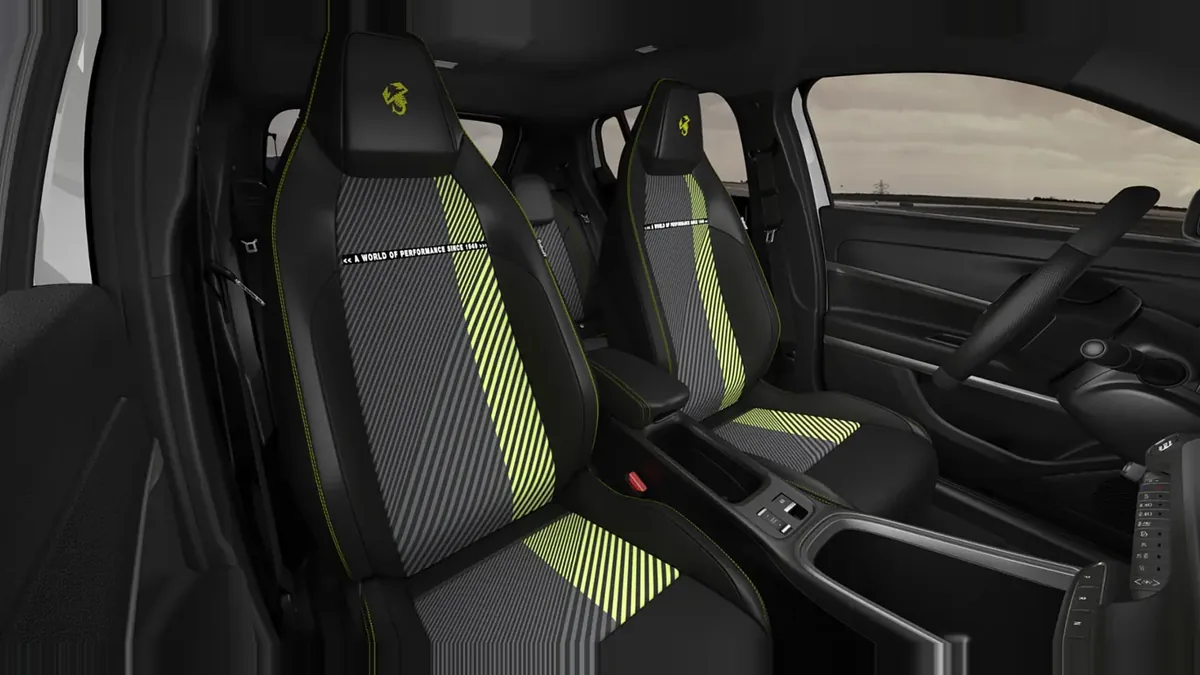 Abarth 600e Turismo en renting en Elche — vista 6