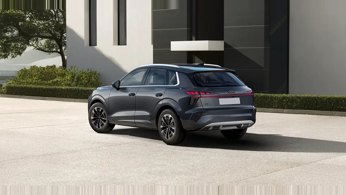Audi Q3 Advanced TDI 110 kW S Tronic en renting en Elche — Interior