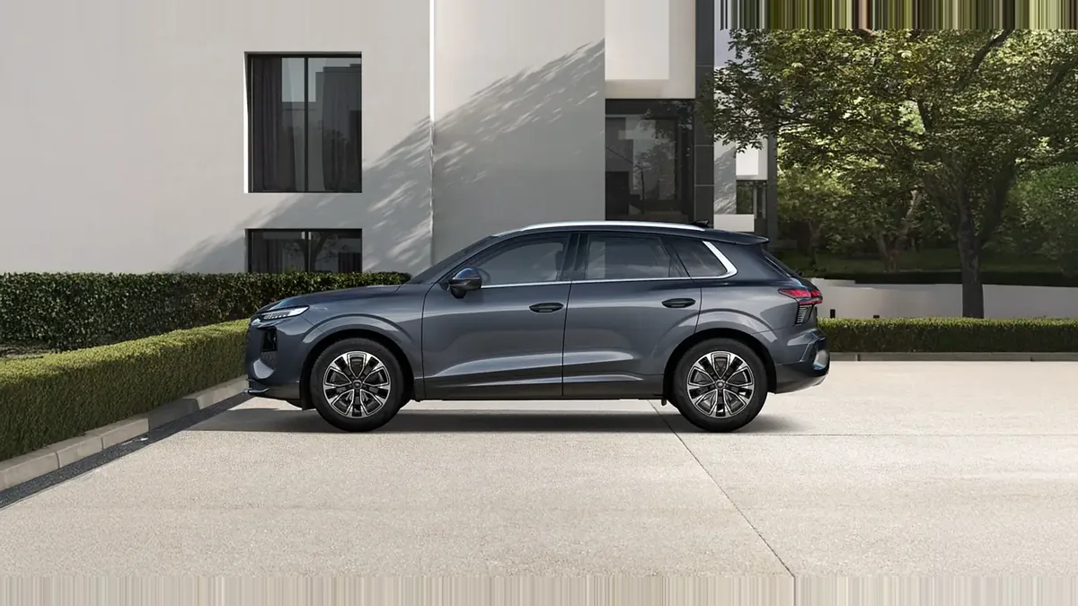 Audi Q3 Advanced TFSI 110kW S Tronic en renting en Elche — Lateral