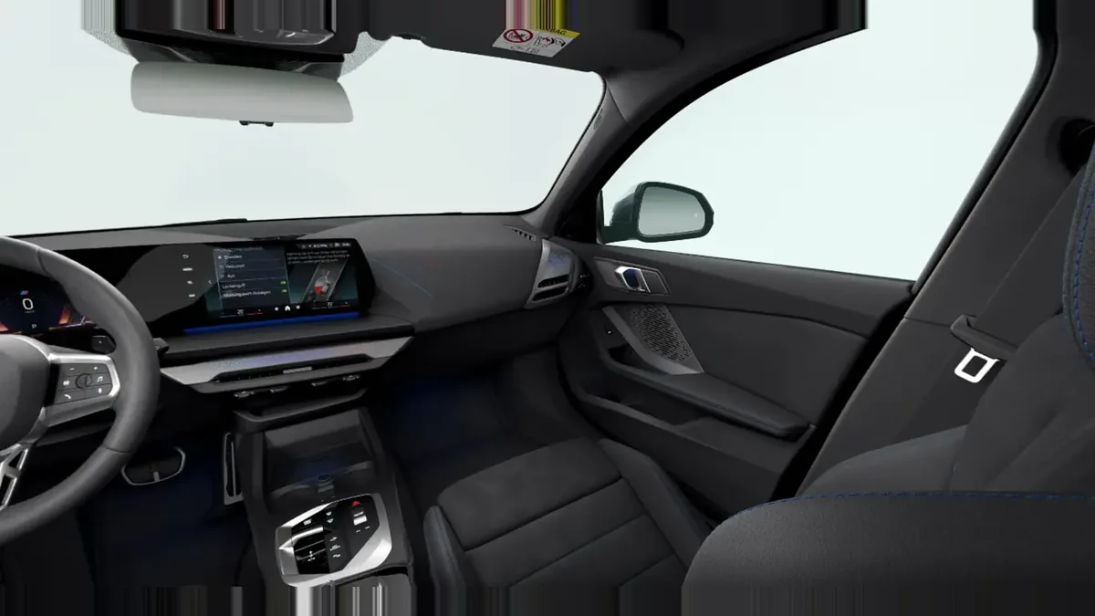BMW Serie 1 120 CA en renting en Elche — Interior
