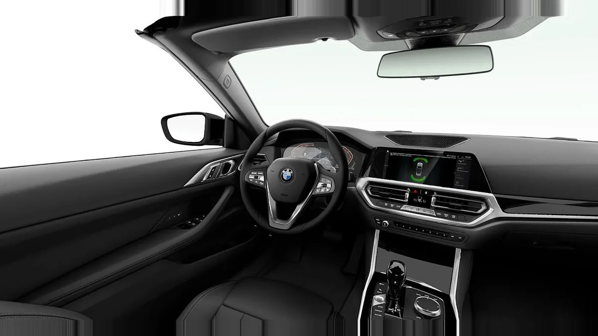 BMW Serie 4 420i Cabrio en renting en Elche — Trasera