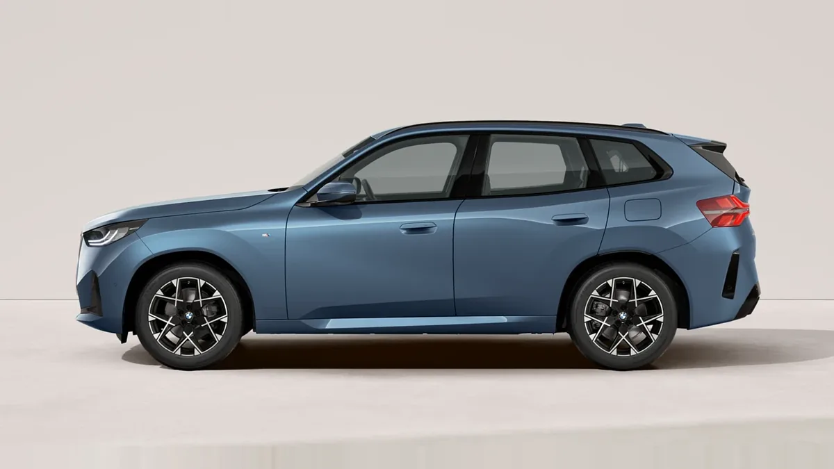 BMW X3 20d xDrive en renting en Elche — Trasera