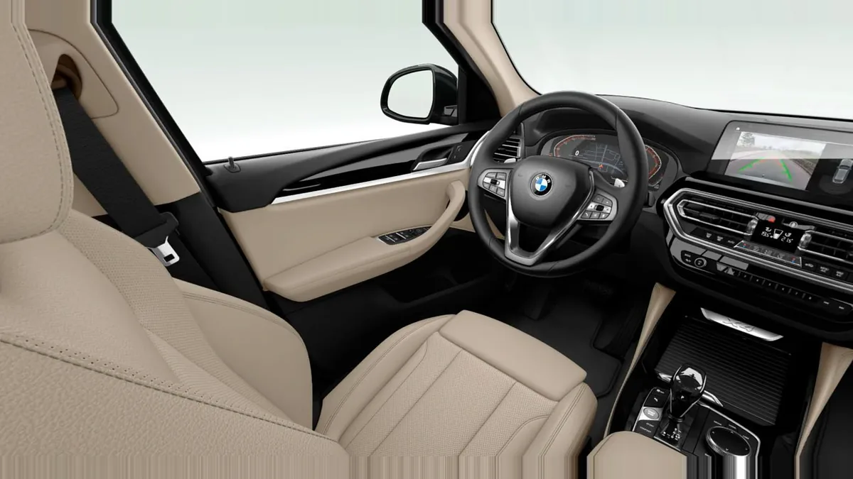BMW X4 xDrive20d xLine en renting en Elche — Trasera
