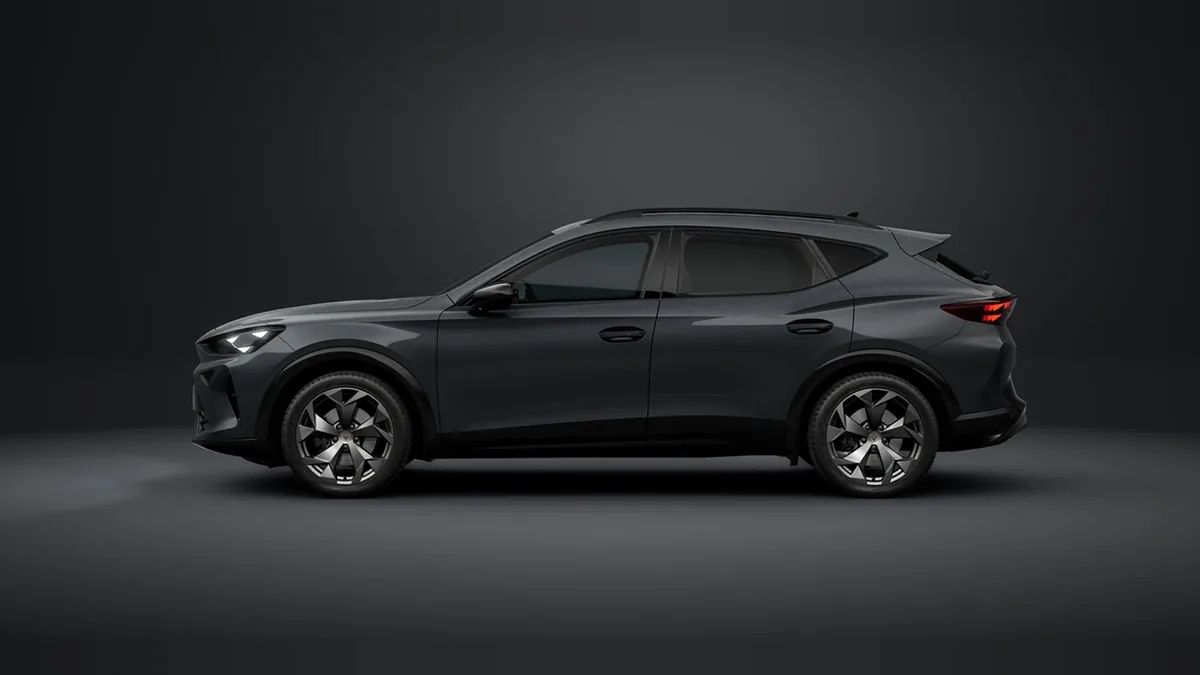 CUPRA Formentor eTSI 1.5 110kW (150CV) DSG 7vel. en renting en Elche — Lateral