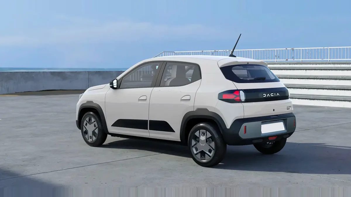 Dacia Spring Expression Electric 33kW (45CV) en renting en Elche — Trasera