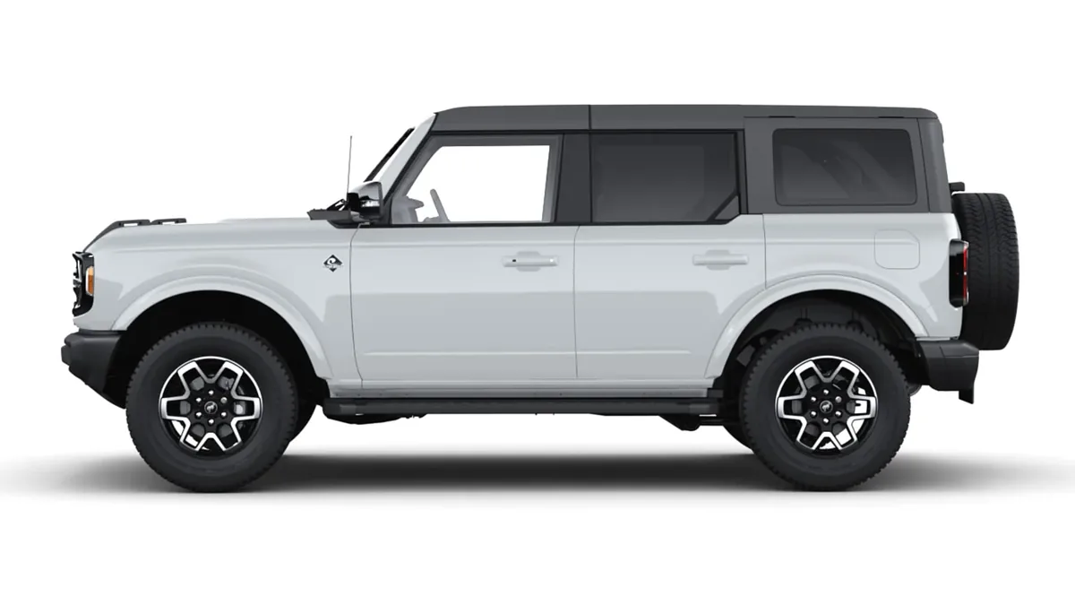 Ford Bronco Outer Banks 2.7 EcoBoost V6 335CV en renting en Elche — Lateral