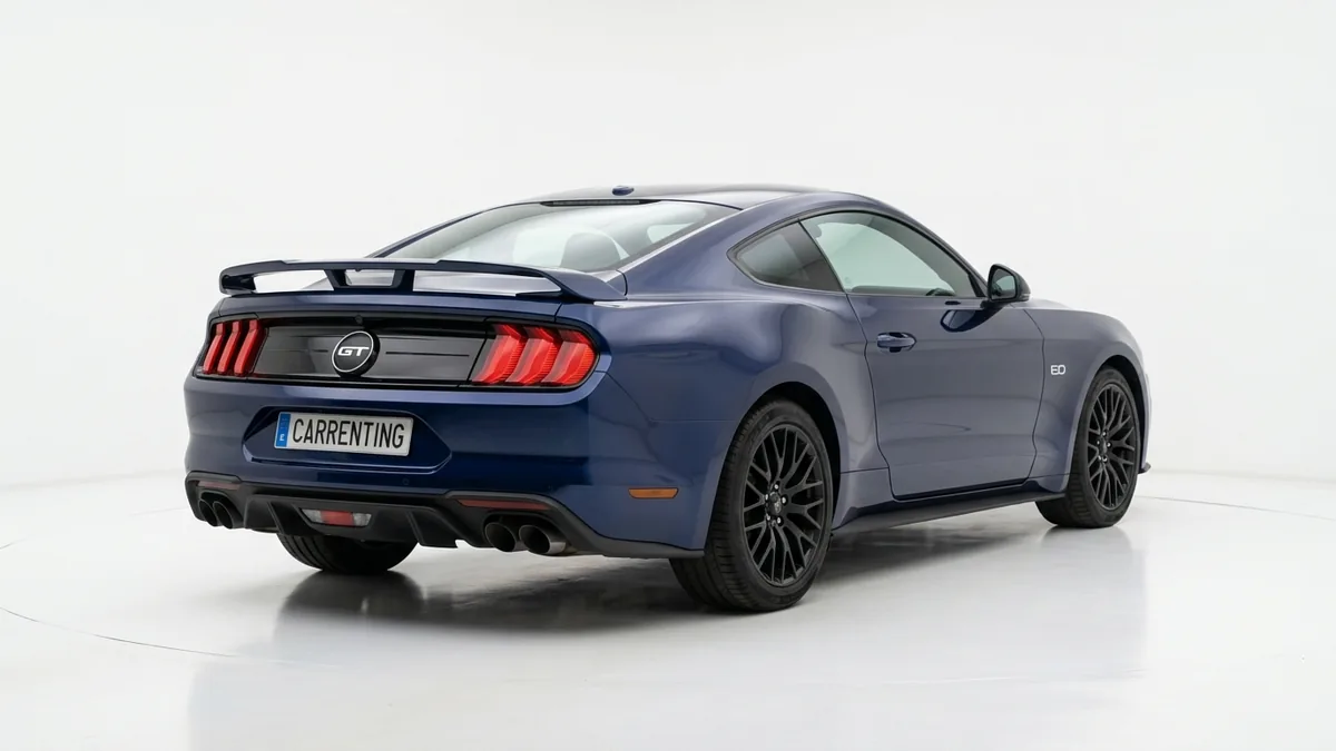 Ford Mustang 5.0 Ti-VCT V8 Mustang Dark House AT en renting en Elche — Trasera