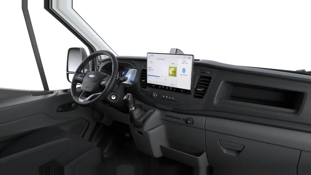 Ford TRANSIT 350 L3 Trend N1 EcoBlue 96kW FWD en renting en Elche — Delantera