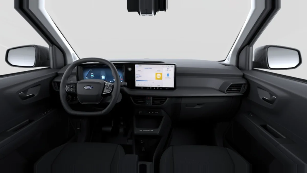 Ford Transit Courier Van Trend BEV 136cv Automática II en renting en Elche — Delantera