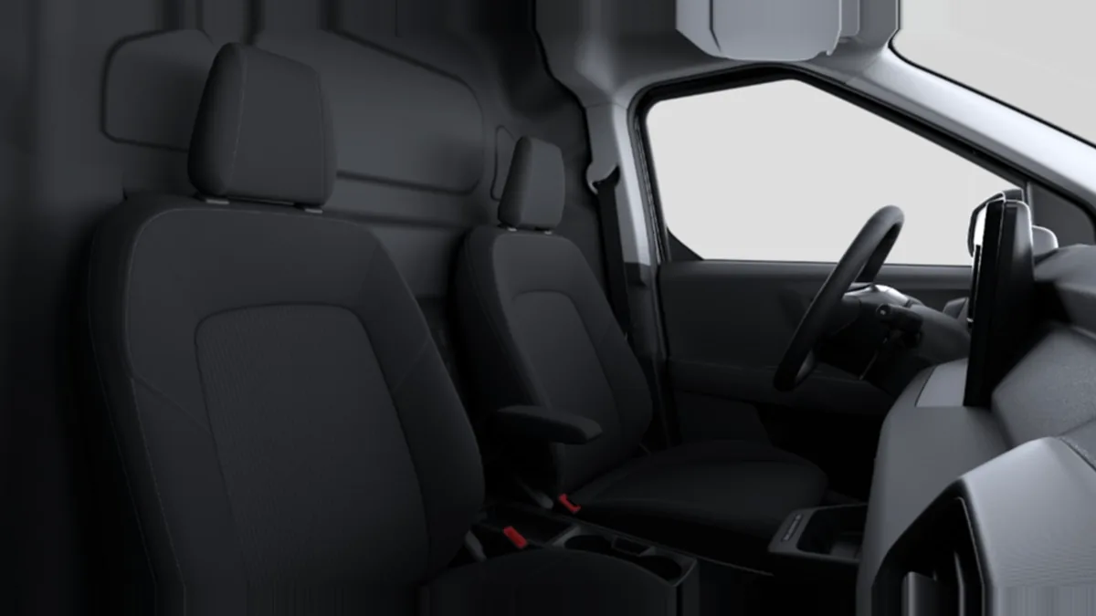 Ford Transit Courier Van Trend BEV 136cv Automática II en renting en Elche — vista 6