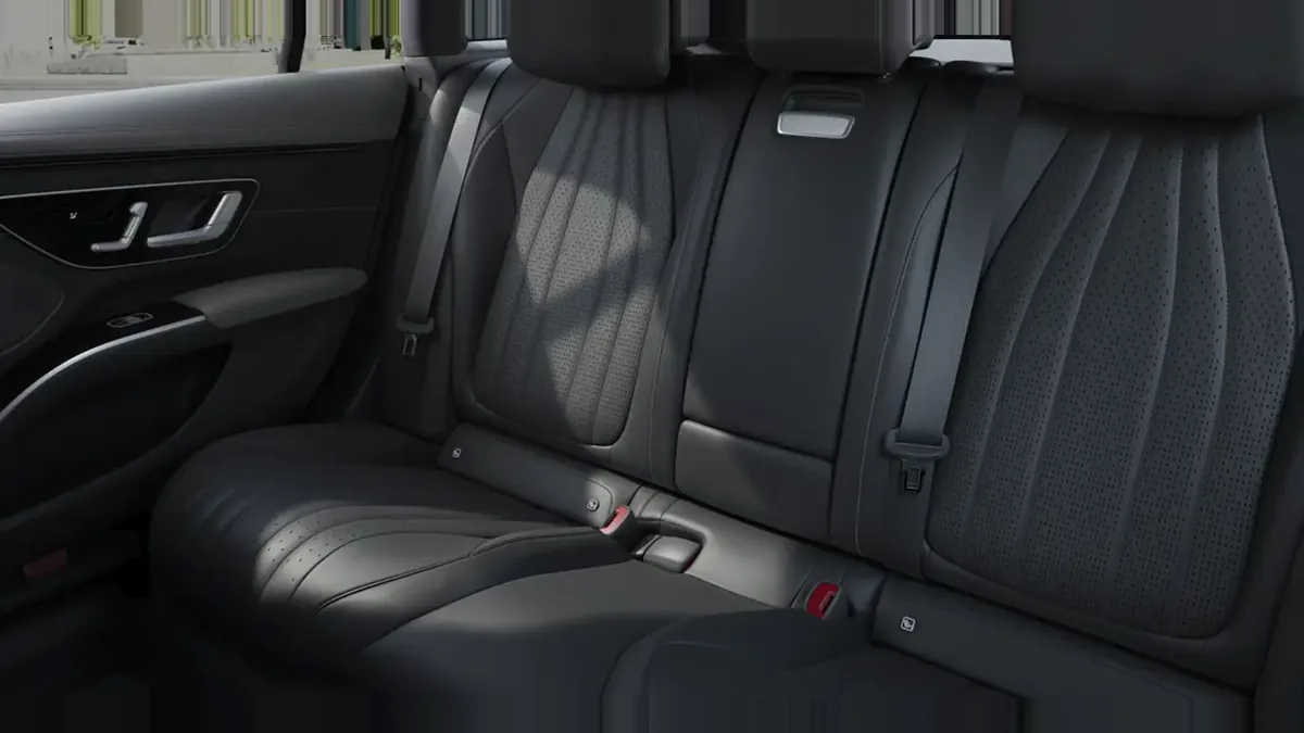 Mercedes-Benz EQS 350 Edition en renting en Elche — vista 6