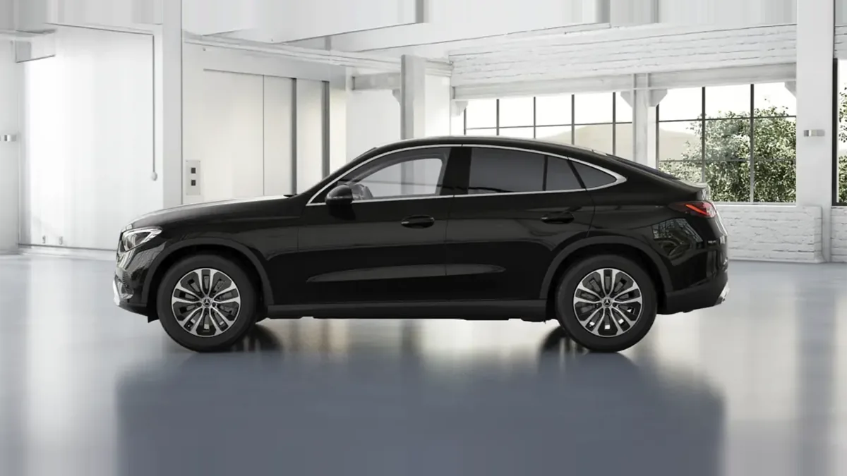 Mercedes-Benz GLC Coupé 220D 4MATIC en renting en Elche — Trasera