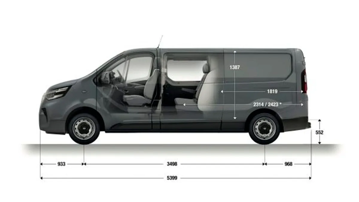 Nissan Primastar Combi 9 L2H1 N-Connecta 150CV II en renting en Elche — Trasera