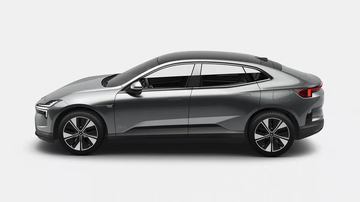 Polestar 4 Long Range Single 200kW en renting en Elche — Lateral