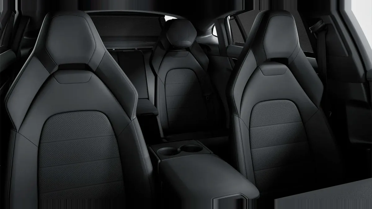 Porsche Panamera 4 E-Hybrid Executive en renting en Elche — Interior