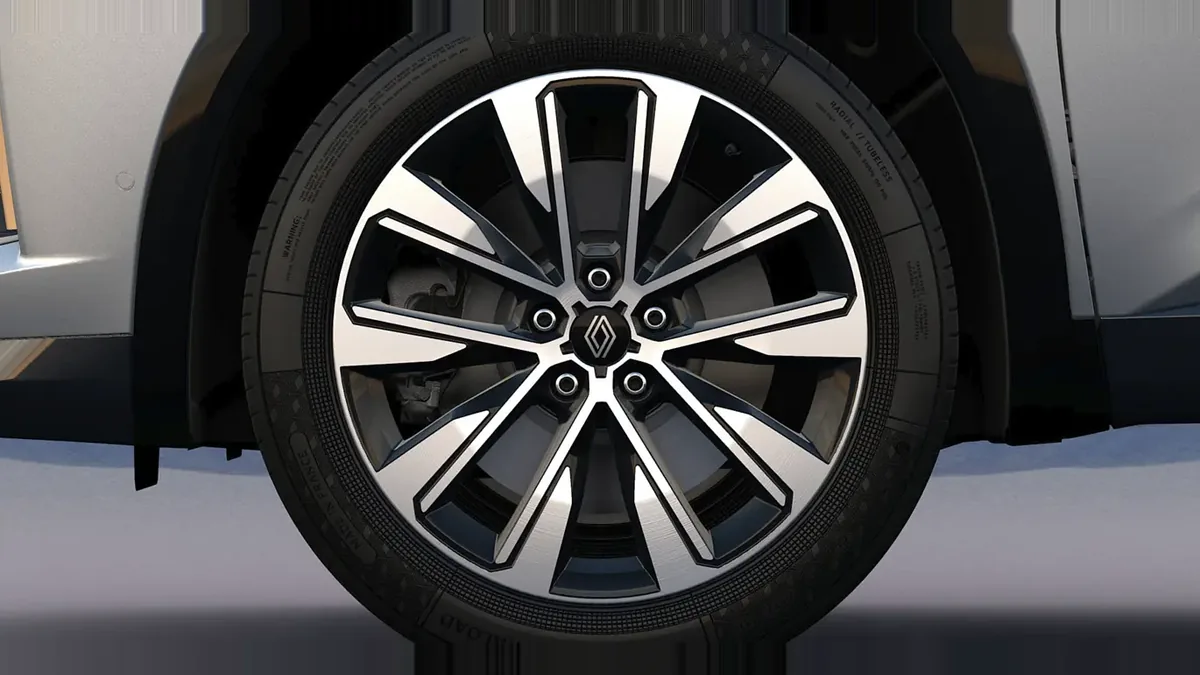 Renault ESPACE TECHNO E-TECH FULL HYBRID 200CV en renting en Elche — vista 6