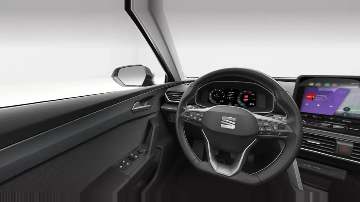 SEAT León 1.5 eTSI DSG-7 S&S Style XL en renting en Elche — vista 7