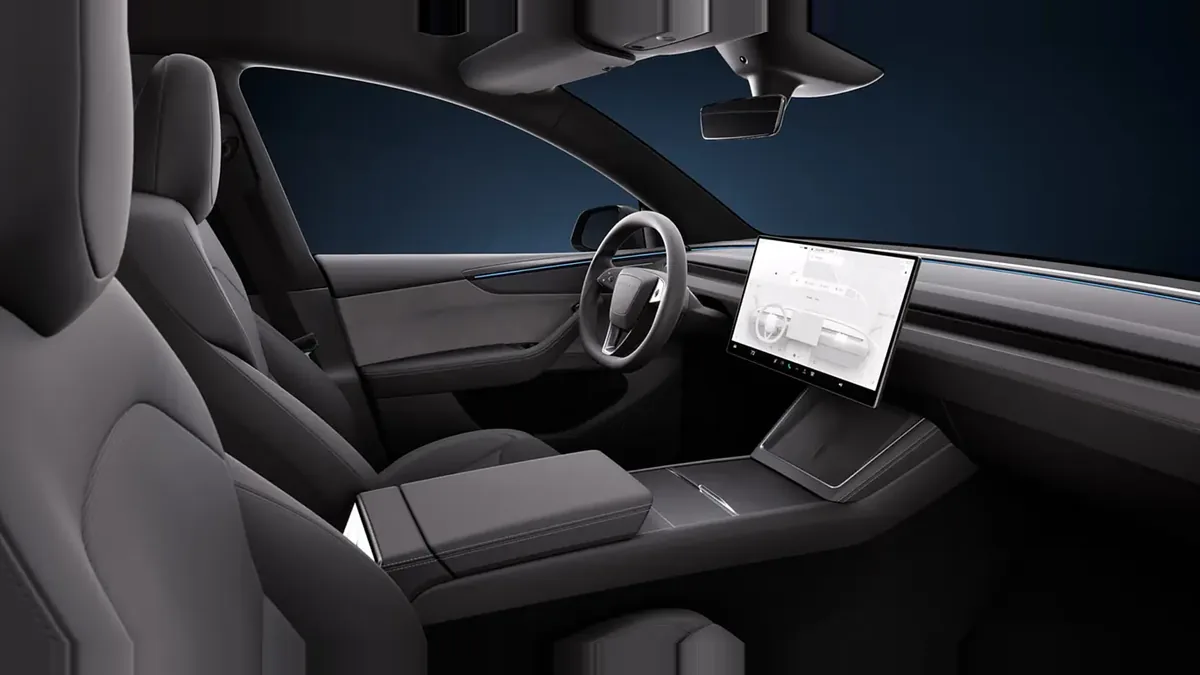 Tesla Model Y Performance AWD en renting en Elche — Delantera