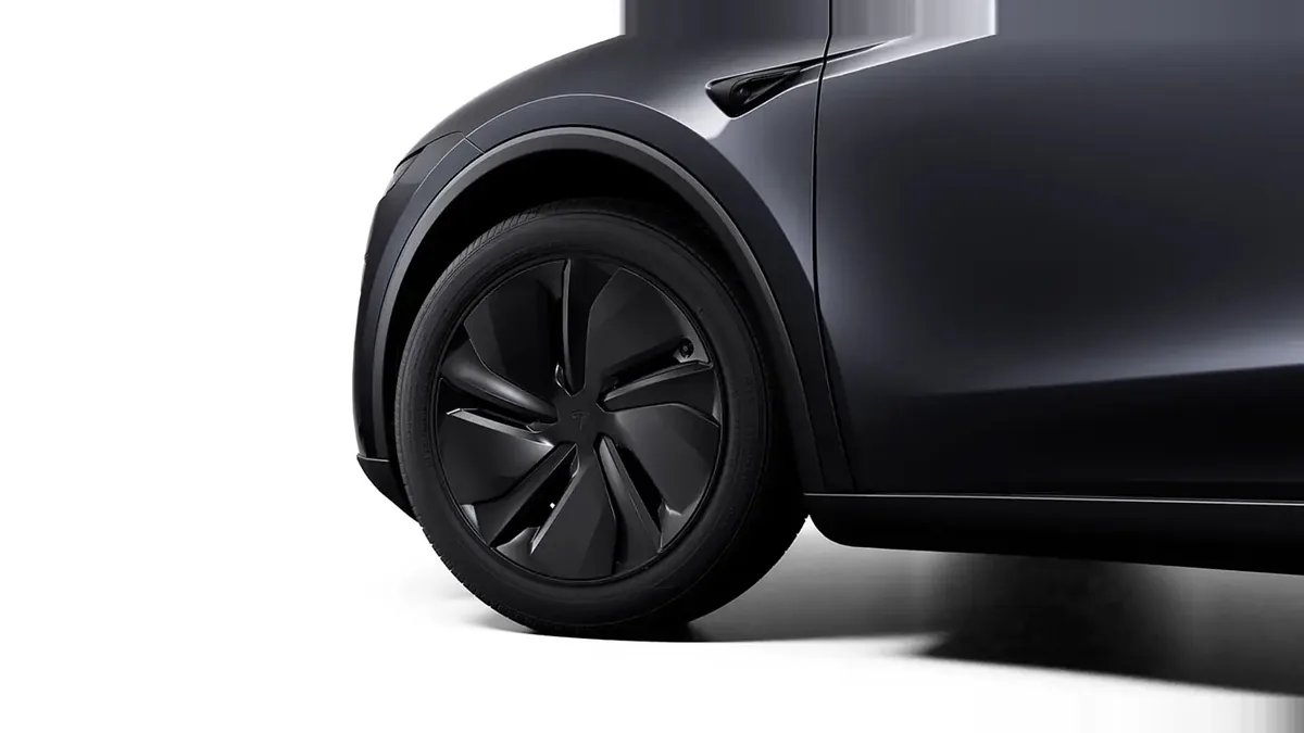 Tesla Model Y Performance AWD en renting en Elche — vista 6
