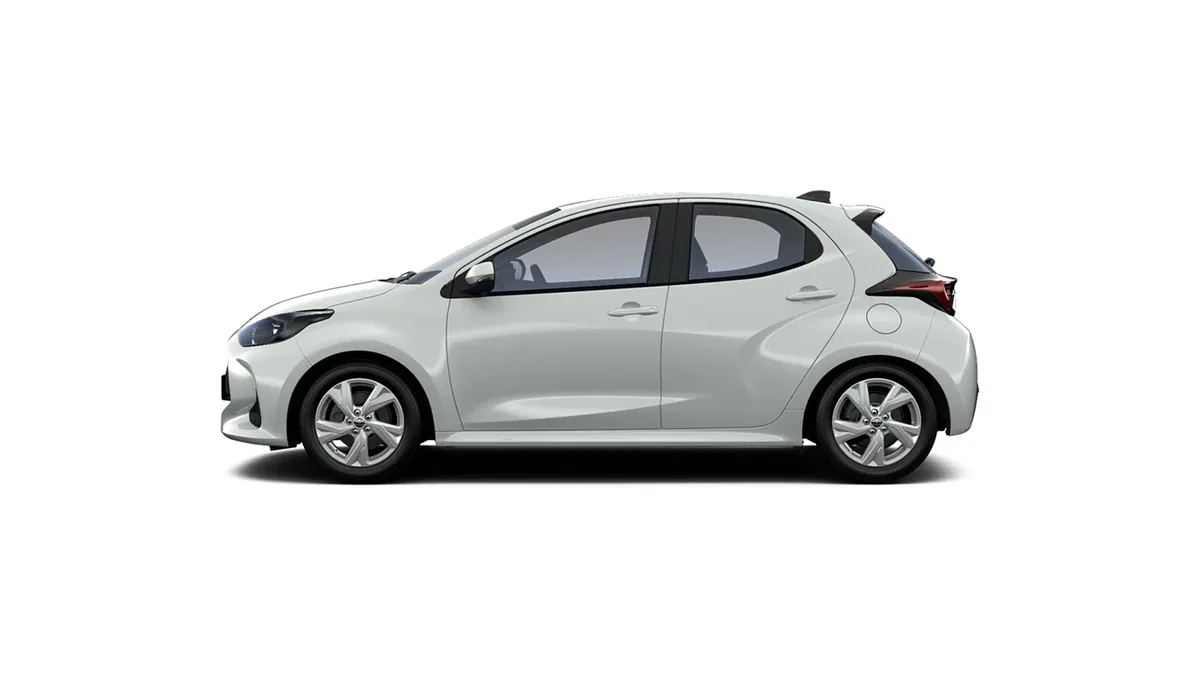Toyota Yaris 120H 116CV Active en renting en Elche — Interior
