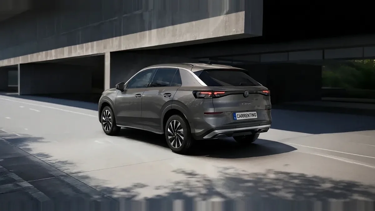 Volkswagen T-ROC Match 1.5 eTSI 85kW (116CV) DSG GRY en renting en Elche — Trasera