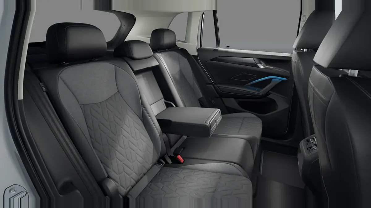 Volkswagen Tiguan "Más" 1.5 eTSI 110kW 150CV DSG 7vel. en renting en Elche — vista 6