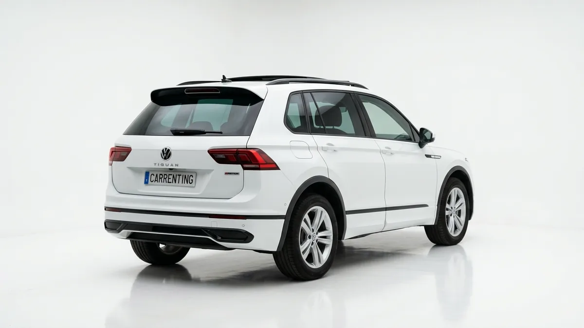 Volkswagen Tiguan R-Line 1.5 eTSI 110kW DSG en renting en Elche — Interior