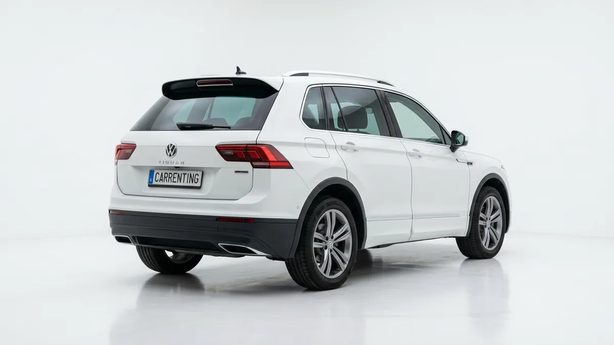 Volkswagen Tiguan R-Line 2.0 TDI 110kW DSG en renting en Elche — Interior